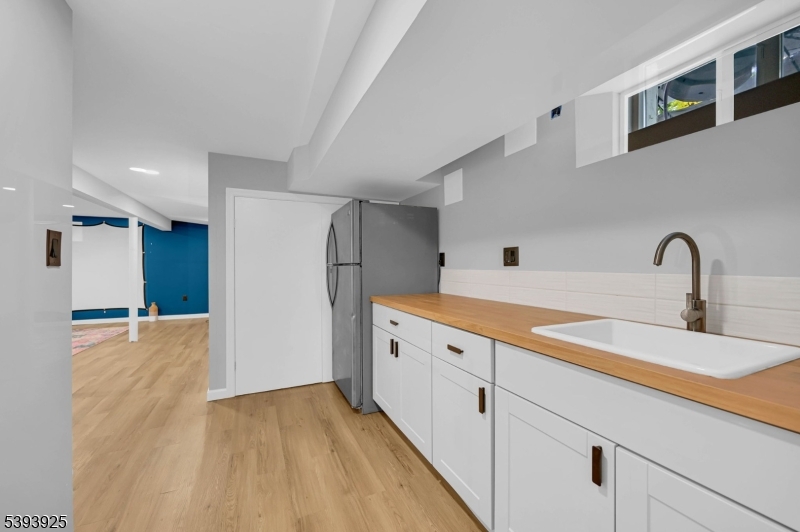 Hillside - Residential