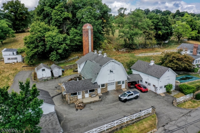 23 Charlottesburg Rd
