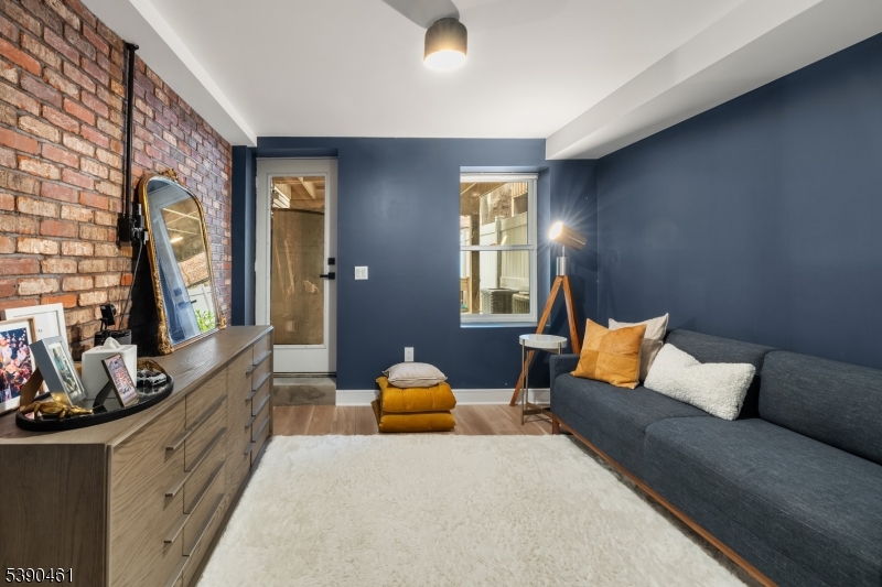 MCGINLEY SQUARE - Residential