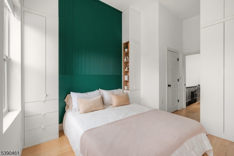 MCGINLEY SQUARE - Residential