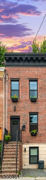 MCGINLEY SQUARE - Residential