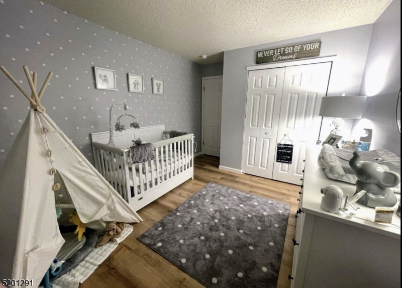 Cedar Brook - Residential