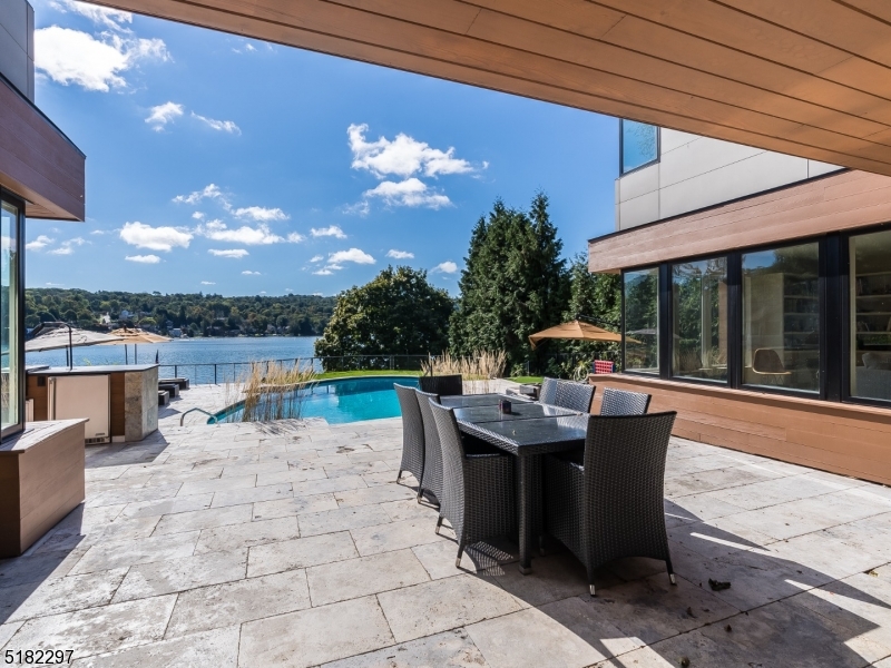 LAKE MOHAWK - Residential