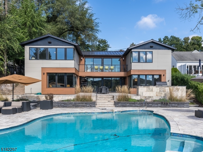 LAKE MOHAWK - Residential