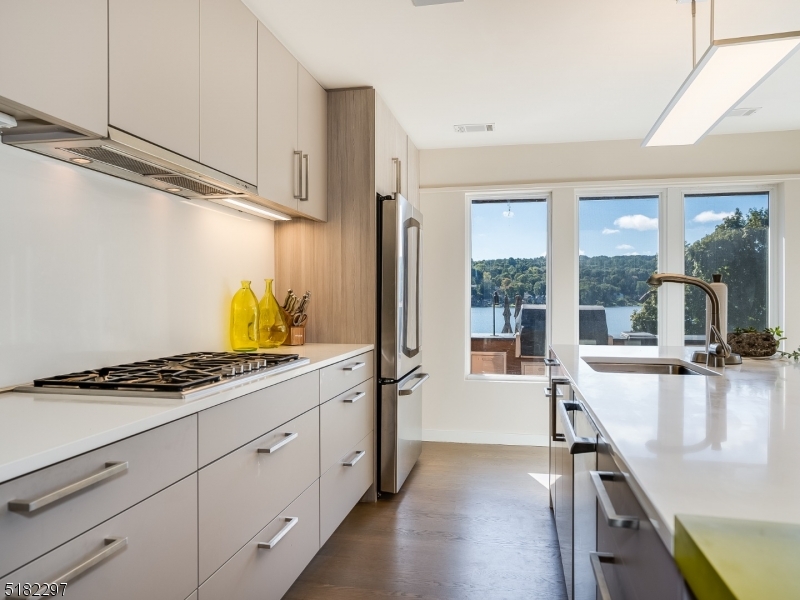 LAKE MOHAWK - Residential