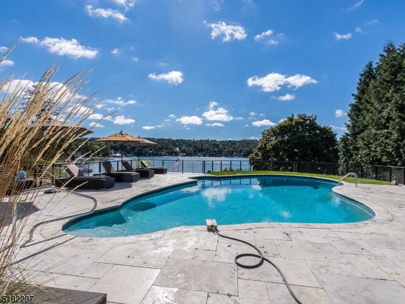 LAKE MOHAWK - Residential