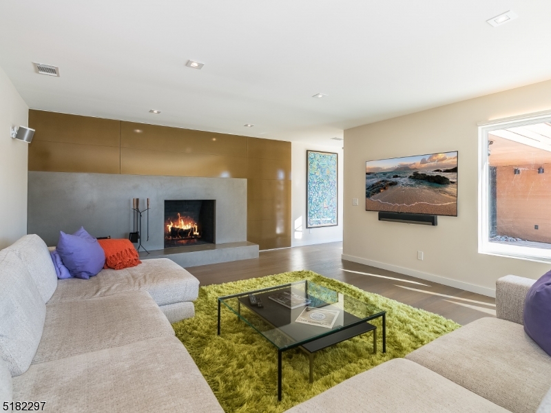 LAKE MOHAWK - Residential