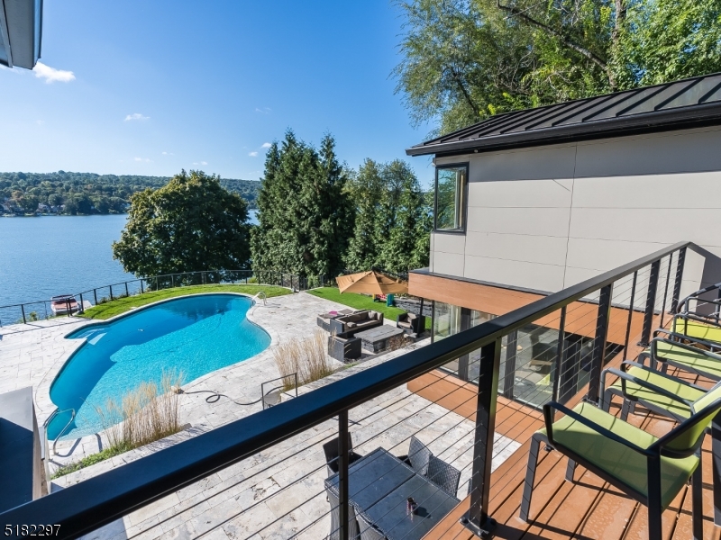 LAKE MOHAWK - Residential