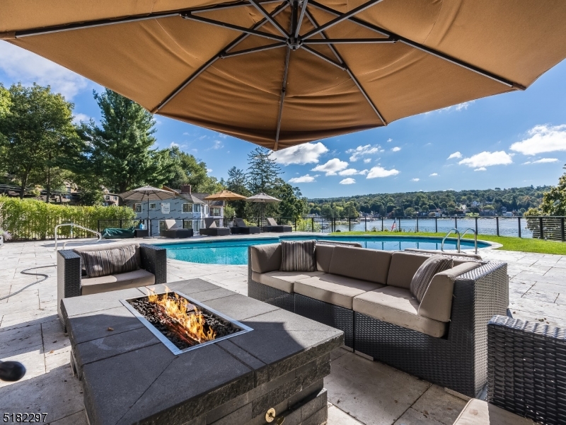 LAKE MOHAWK - Residential