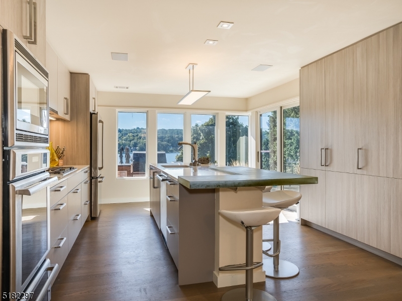 LAKE MOHAWK - Residential