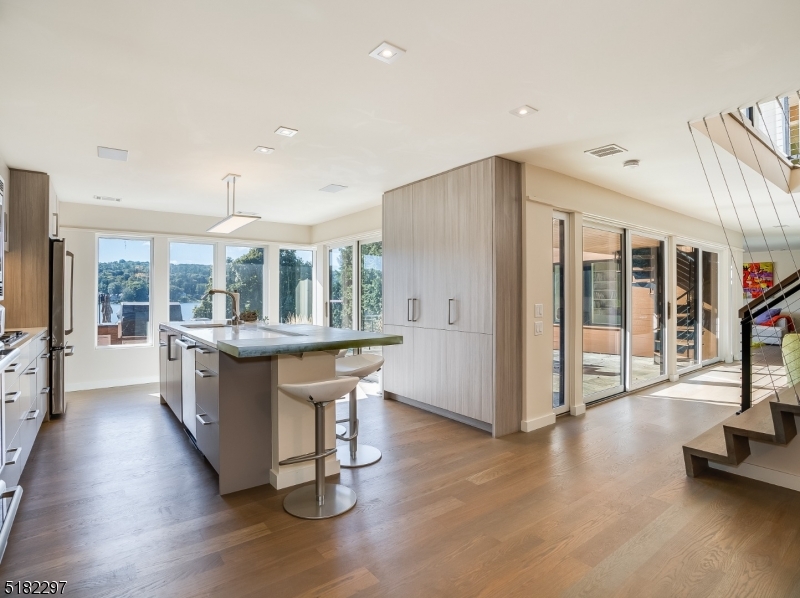 LAKE MOHAWK - Residential