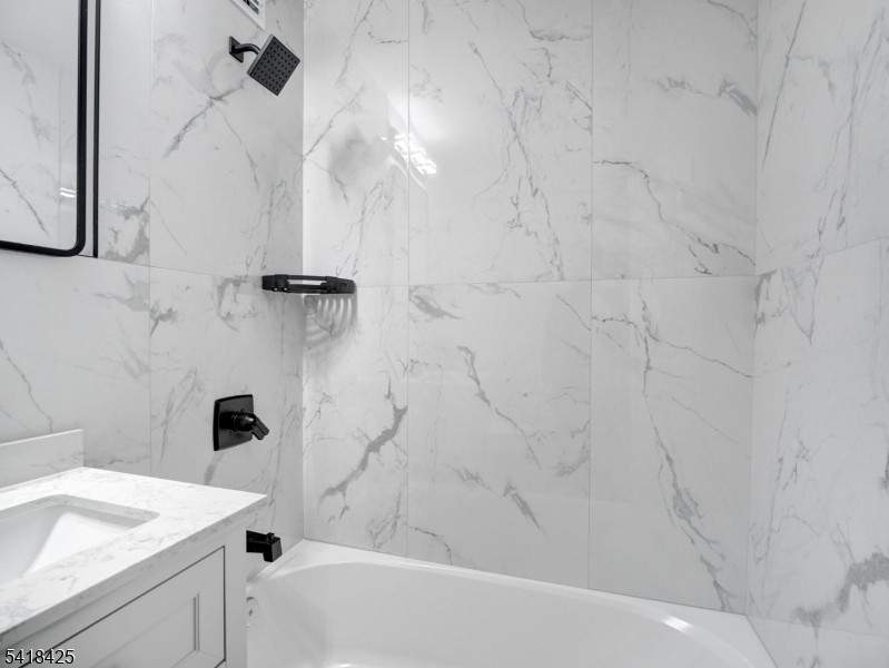 Harrison Park Towers - Residential