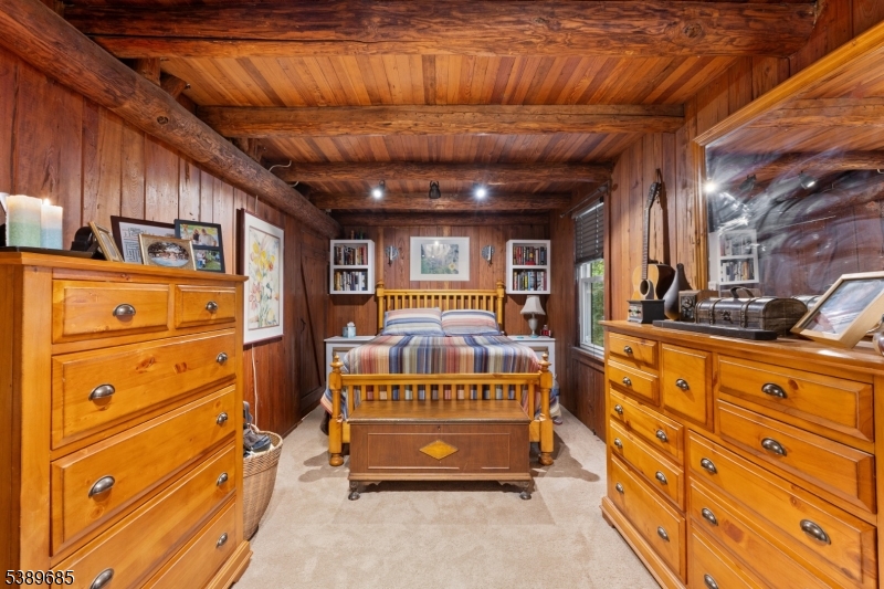 Cupsaw Lake - Residential