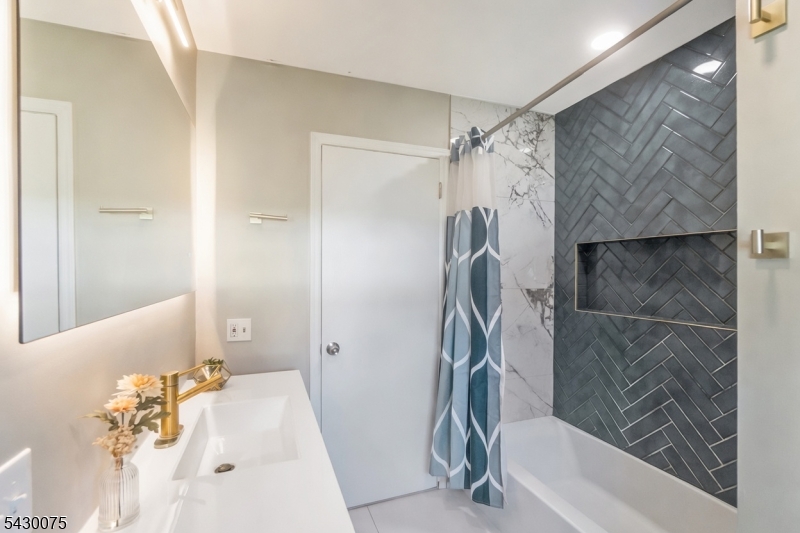 Pursel Hill - Residential