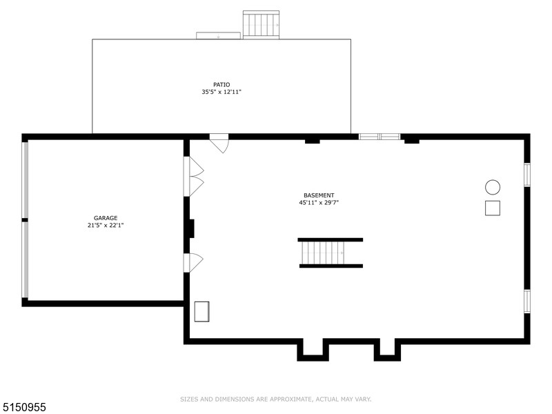 Main image without alt text