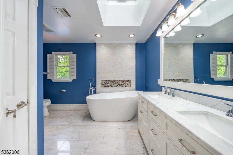 Woodland Hills - Residential