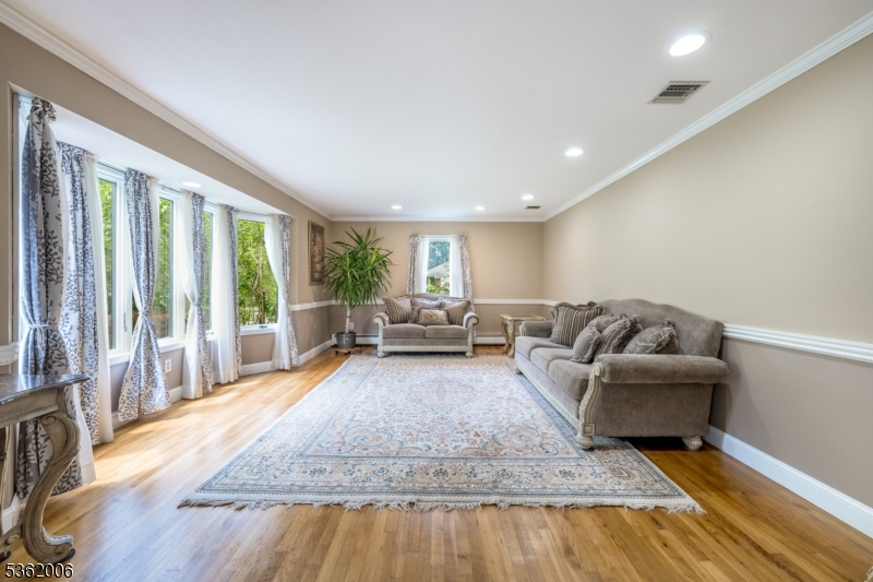 Woodland Hills - Residential