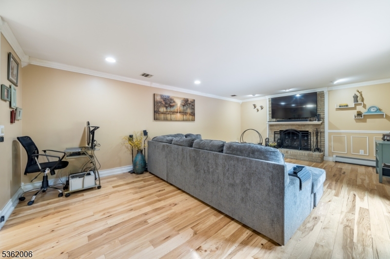 Woodland Hills - Residential