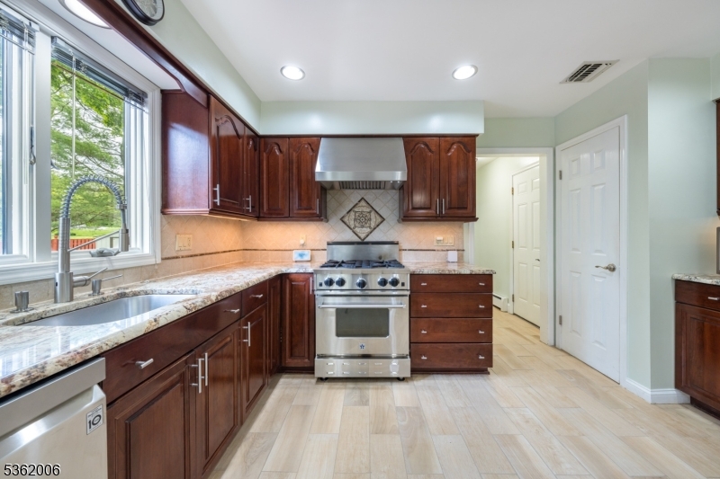 Woodland Hills - Residential