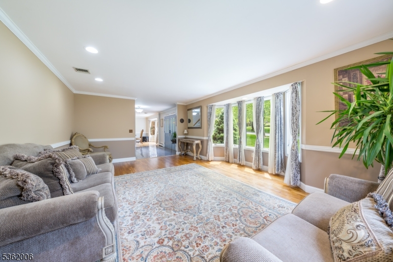 Woodland Hills - Residential