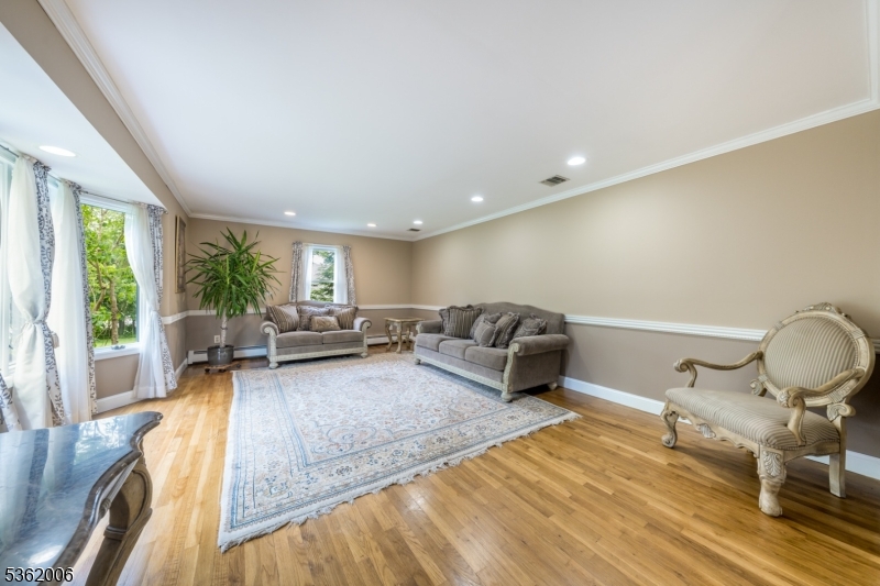 Woodland Hills - Residential