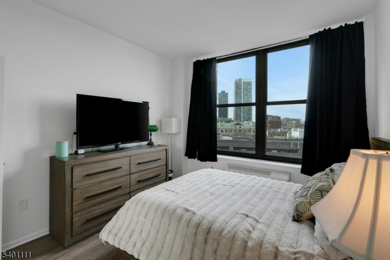 Grove Pointe - Residential