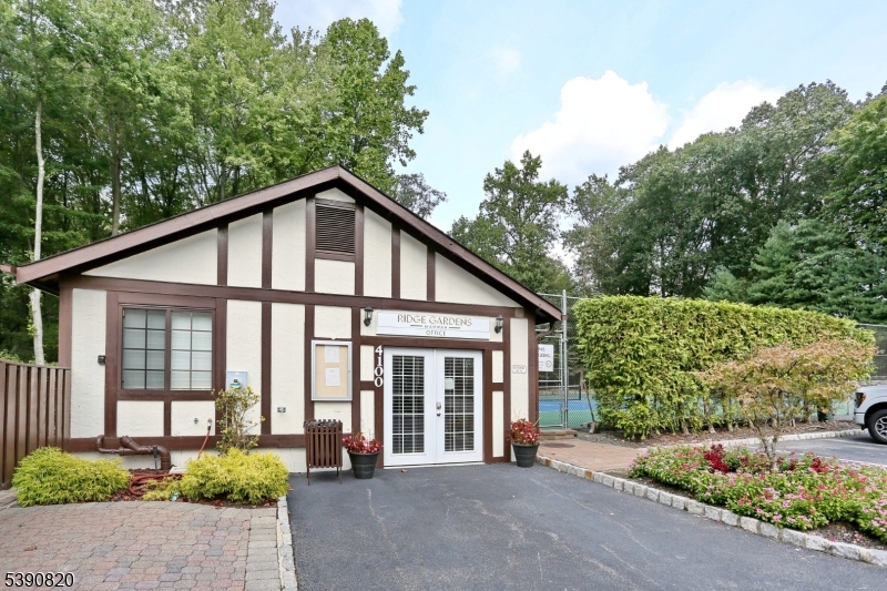 Ridge Gardens - Residential