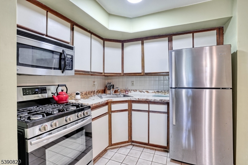 Ridge Gardens - Residential