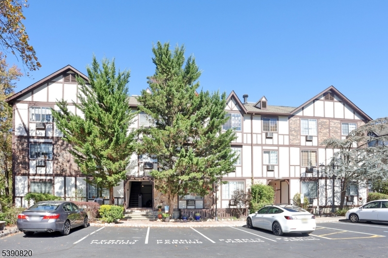 Ridge Gardens - Residential