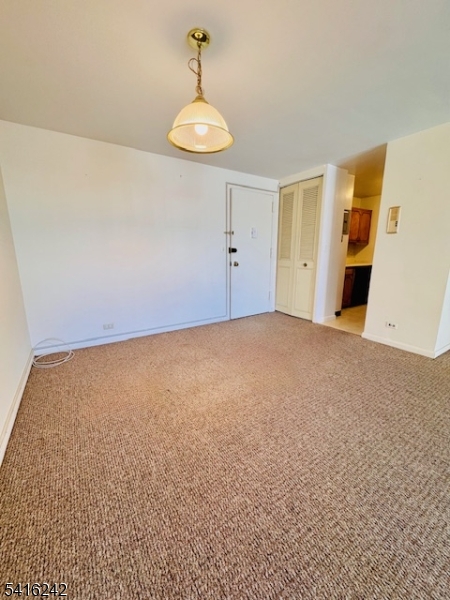 Marlboro House - Residential