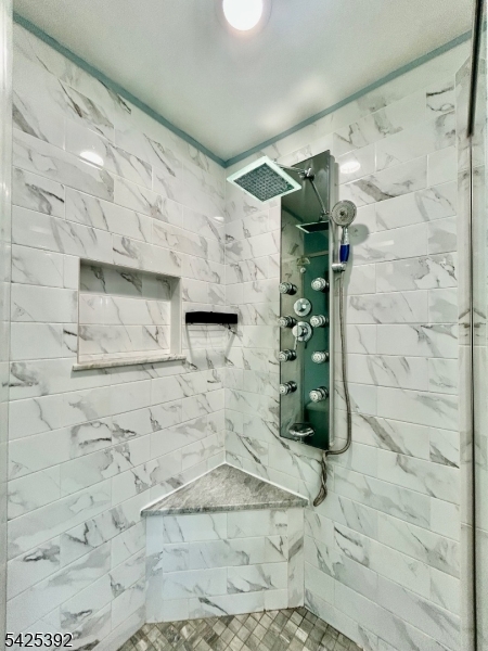 Rock Ridge Lake community - Residential