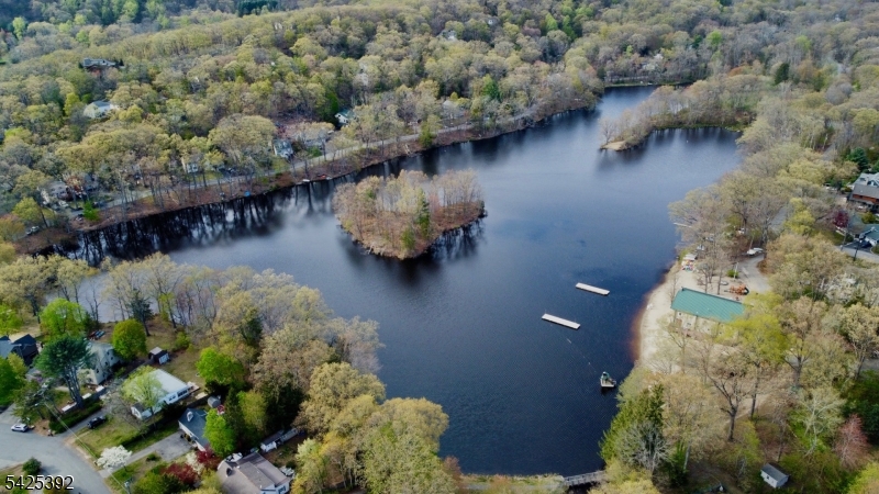 Rock Ridge Lake community - Residential
