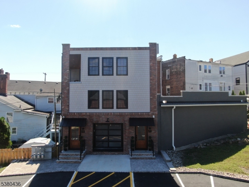 Downtown - Residential Lease