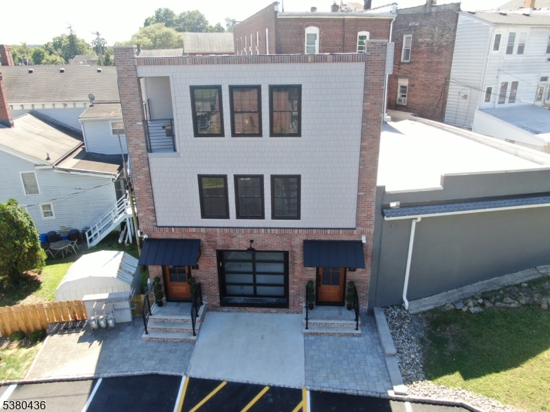 Downtown - Residential Lease