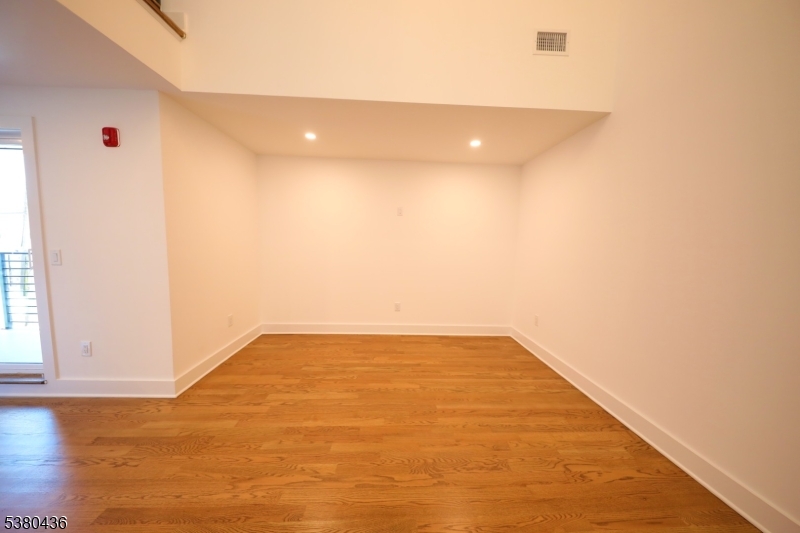 Downtown - Residential Lease