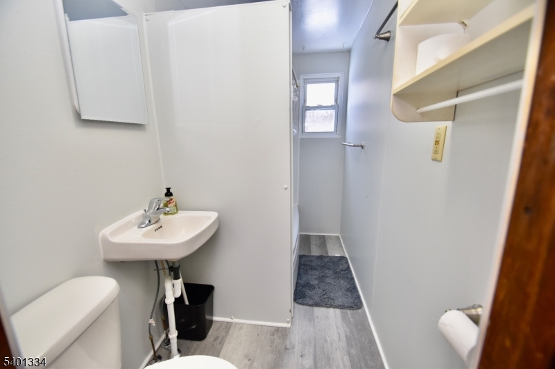 Oak Ridge / Milton - Residential Lease