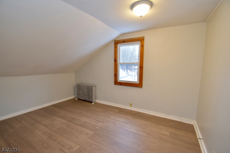 Oak Ridge / Milton - Residential Lease