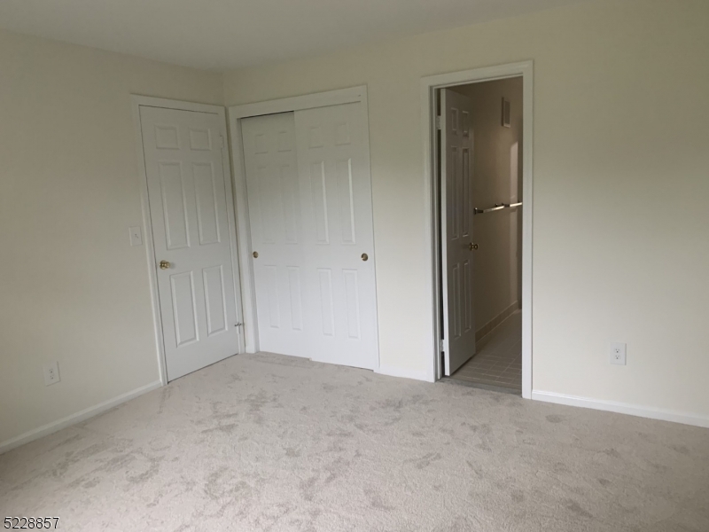 Spring Ridge - Residential