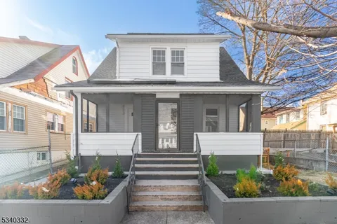 MLS: 3947628