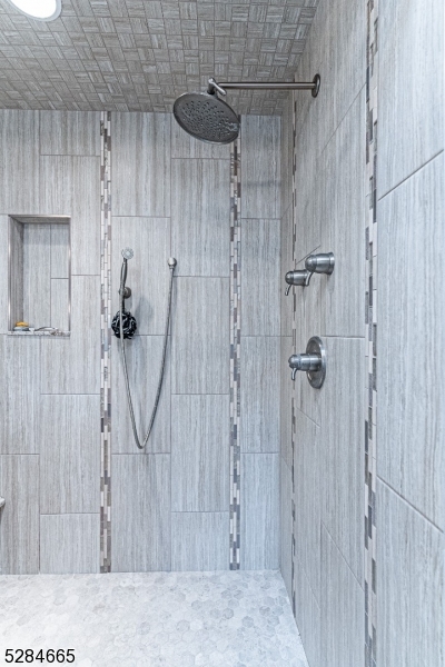 Indian Lake - Residential