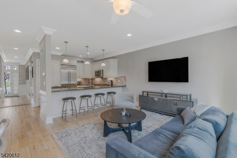 Lakeside Villas - Residential