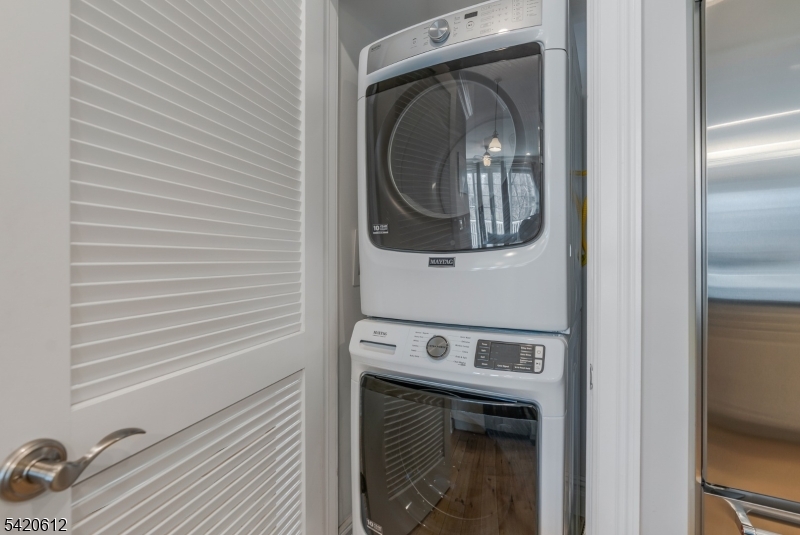 Lakeside Villas - Residential