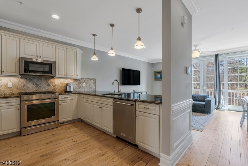 Lakeside Villas - Residential