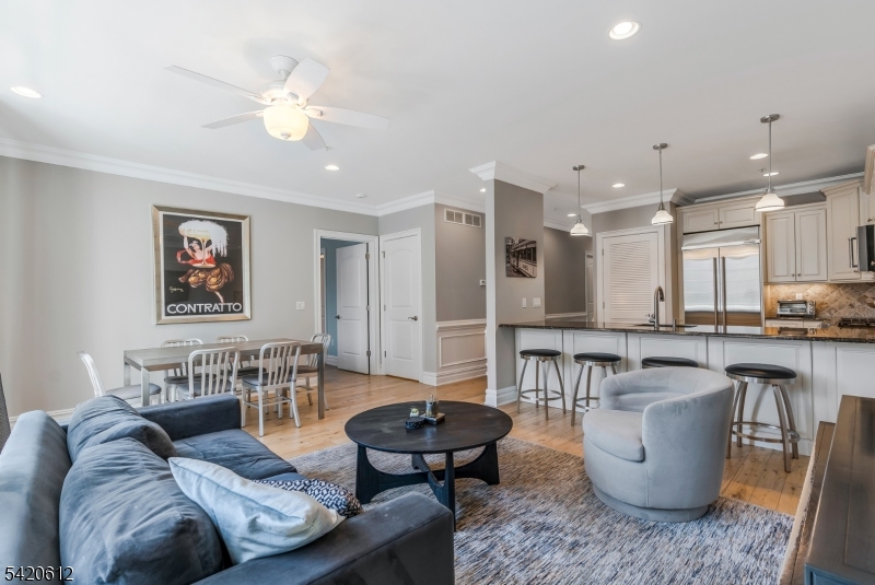 Lakeside Villas - Residential