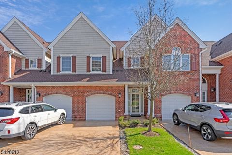 8 Schmidt Cir, Watchung Boro, NJ 07069 - #: 4017968