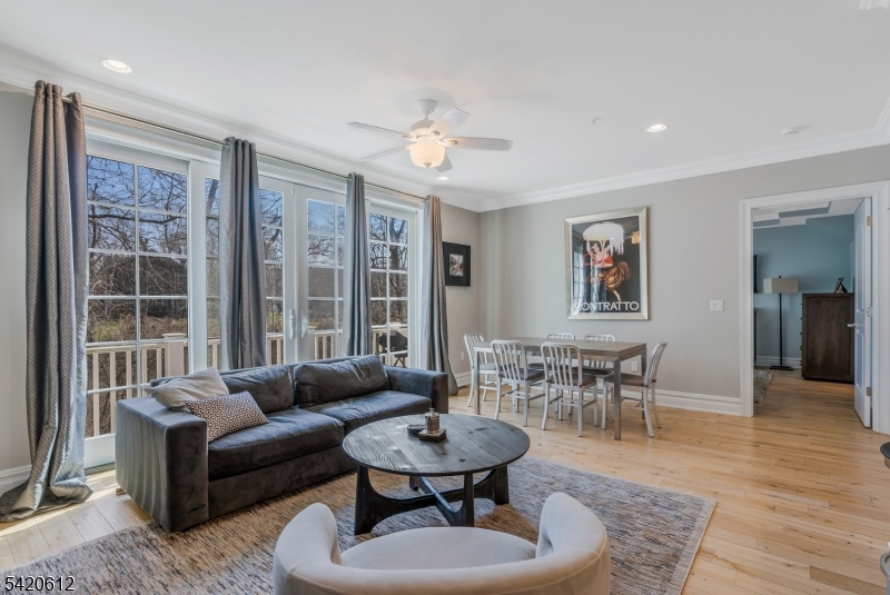 Lakeside Villas - Residential