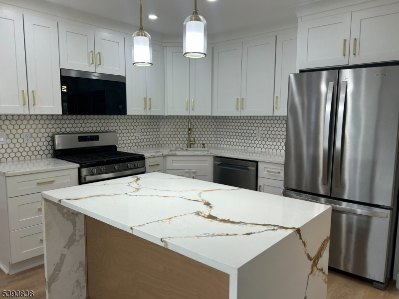 Hastings Square - Residential Lease