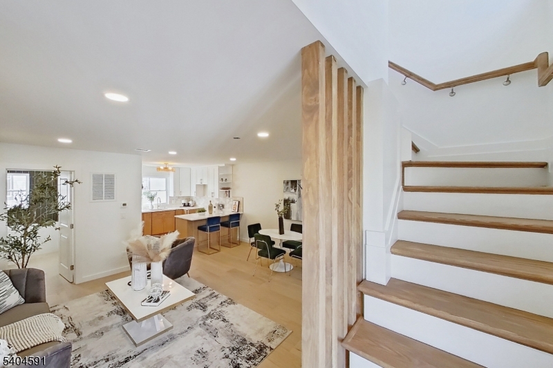 Javier Hill Townhouses - Residential