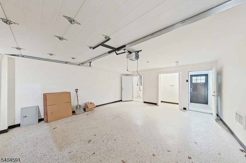 Javier Hill Townhouses - Residential