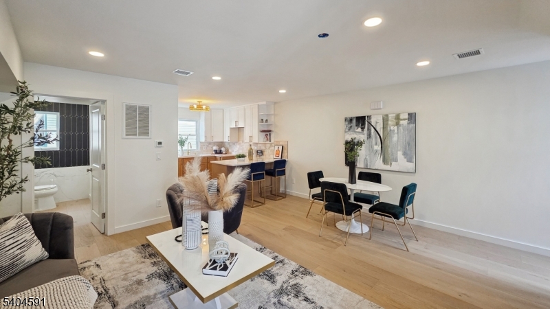 Javier Hill Townhouses - Residential